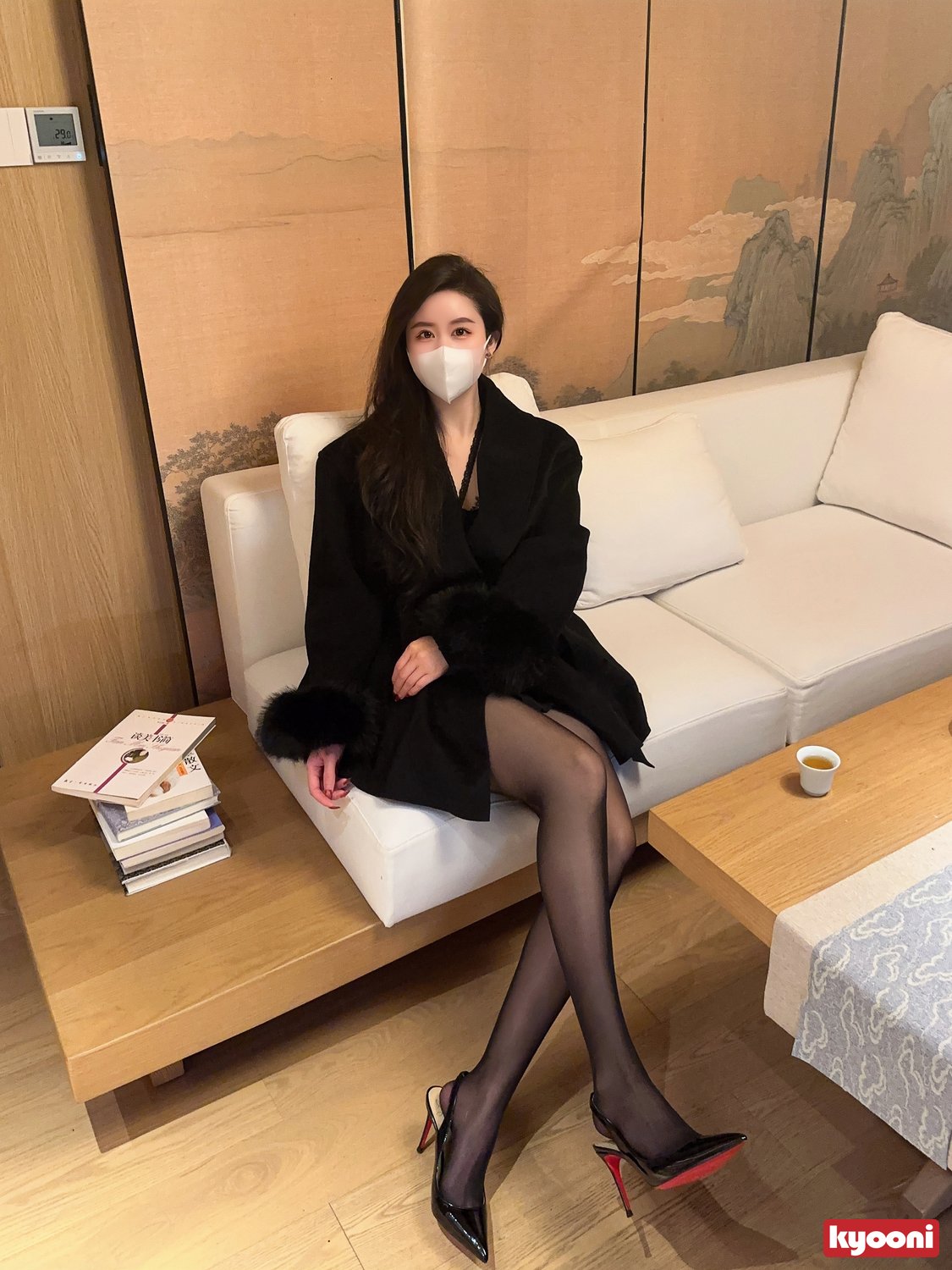 芝岚 牛首山黑丝毛呢
