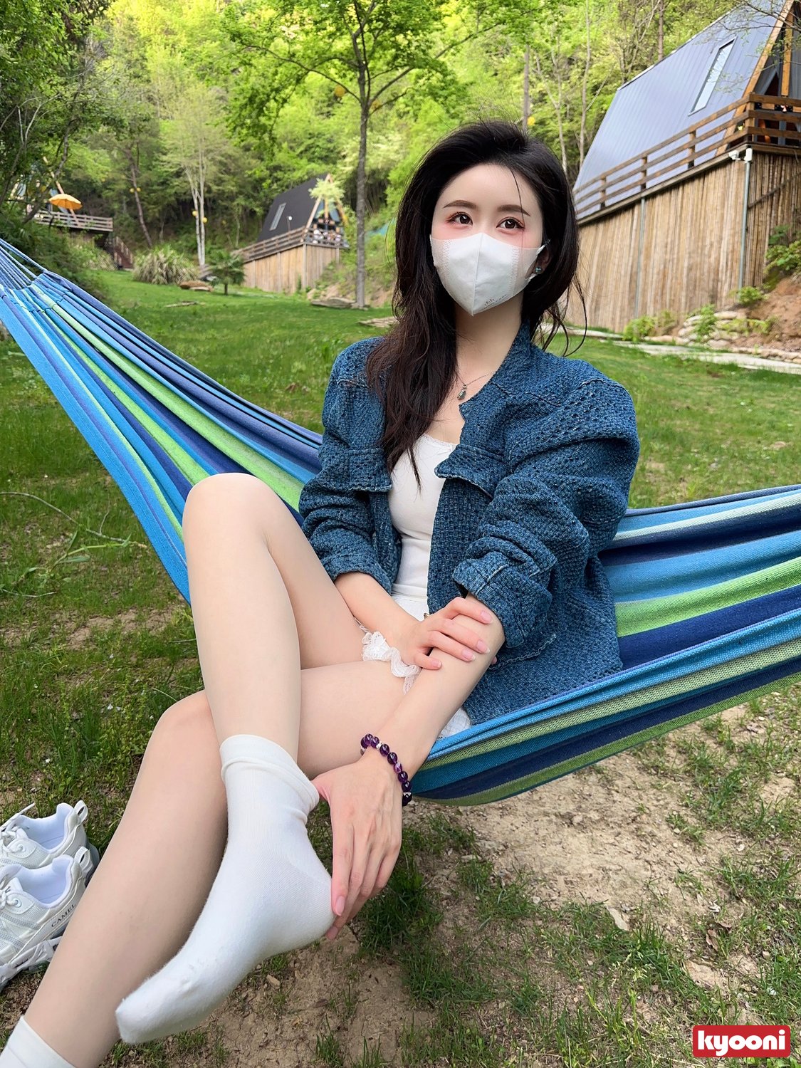 芝岚 露营基地白袜肉丝