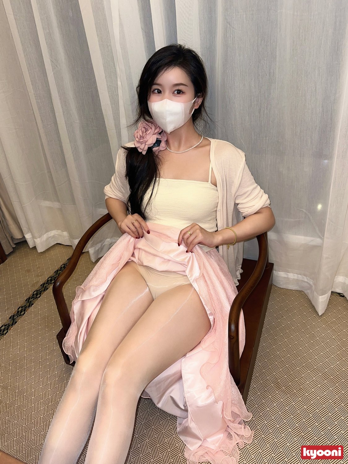 芝岚 三亚粉裙室内外肉丝