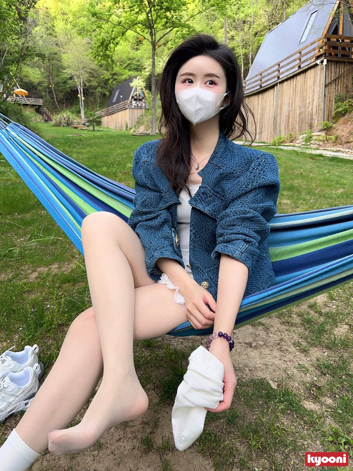 芝岚 露营基地白袜肉丝