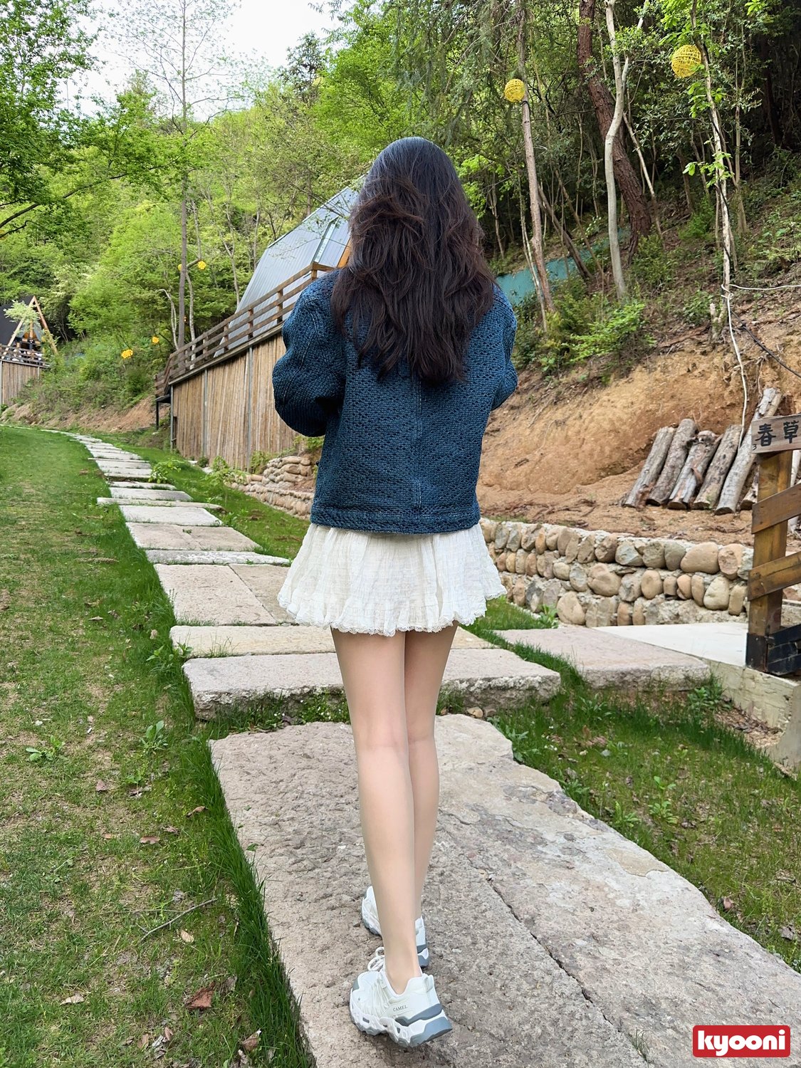 芝岚 露营基地白袜肉丝