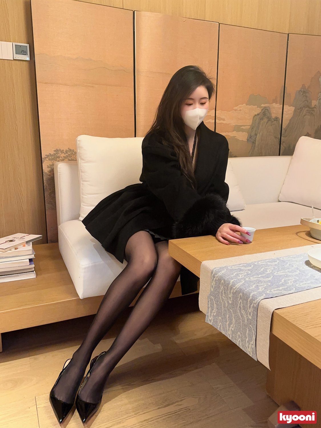 芝岚 牛首山黑丝毛呢