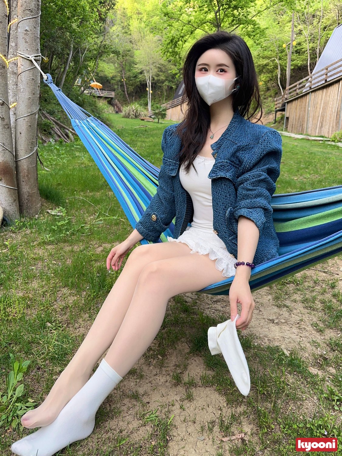 芝岚 露营基地白袜肉丝